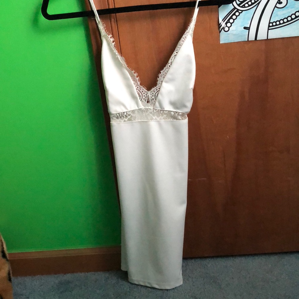 Forever 21 White lace dress